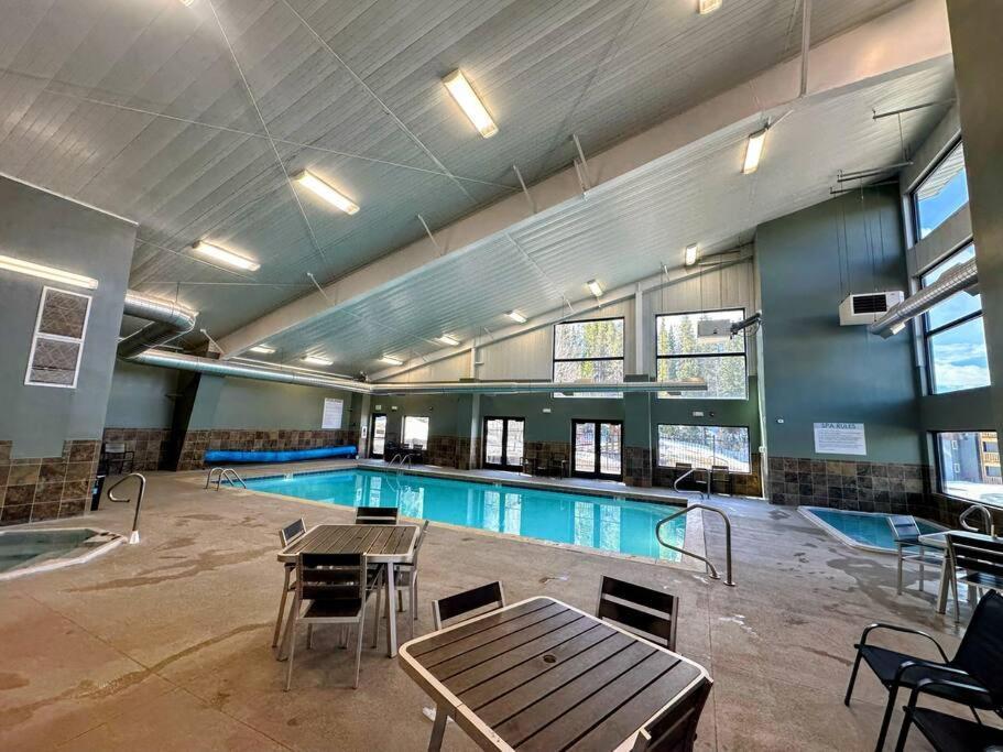 Winter Haus, Winter Park 2 Bedrooms Corner Unit W Outdoor Patio Walking Distance To The Center Of Town Exterior photo