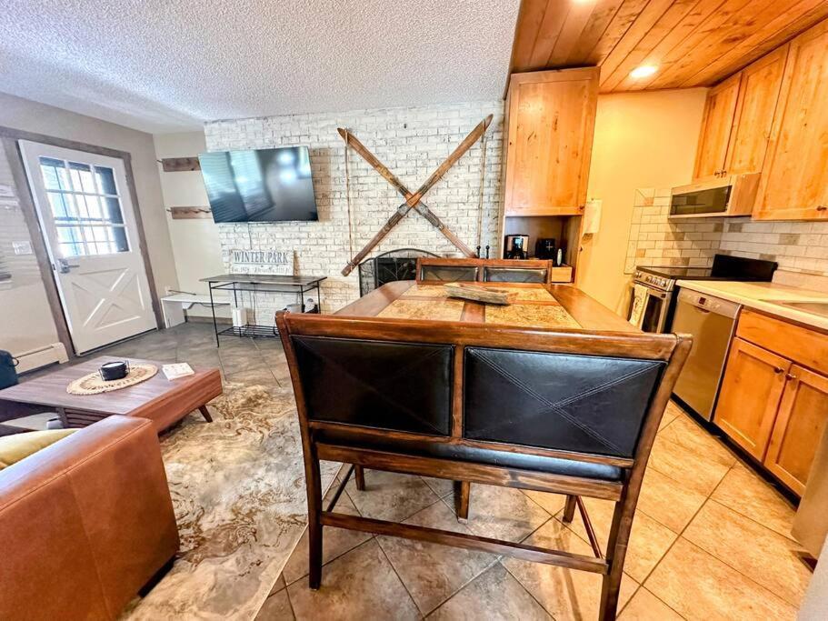 Winter Haus, Winter Park 2 Bedrooms Corner Unit W Outdoor Patio Walking Distance To The Center Of Town Exterior photo